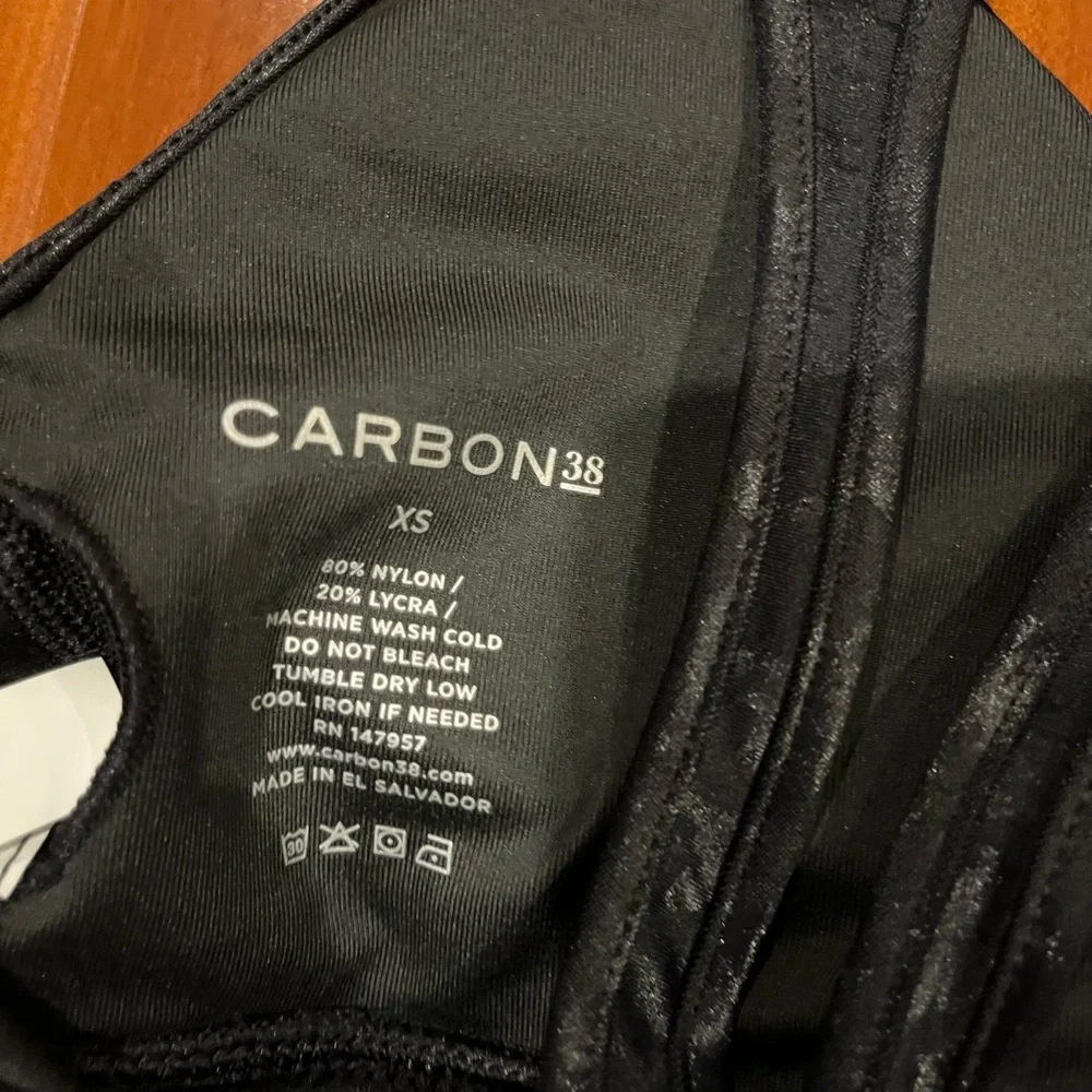 New NWT‎ Carbon38 Black Sports Bra Racerback Printed Pattern Active Athletic XS